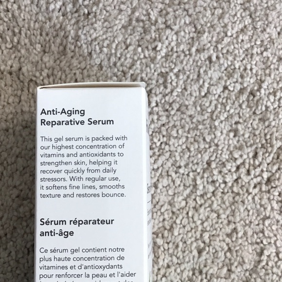 Anti-Aging Reparative Serum - Riversol - Picture 3 of 4